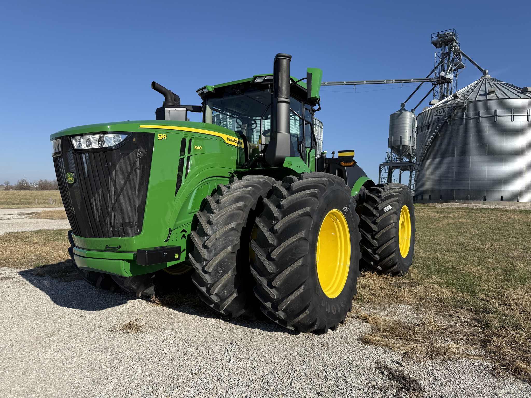  2025 John Deere 9R 540 at Heritage Tractor in Nevada, MO