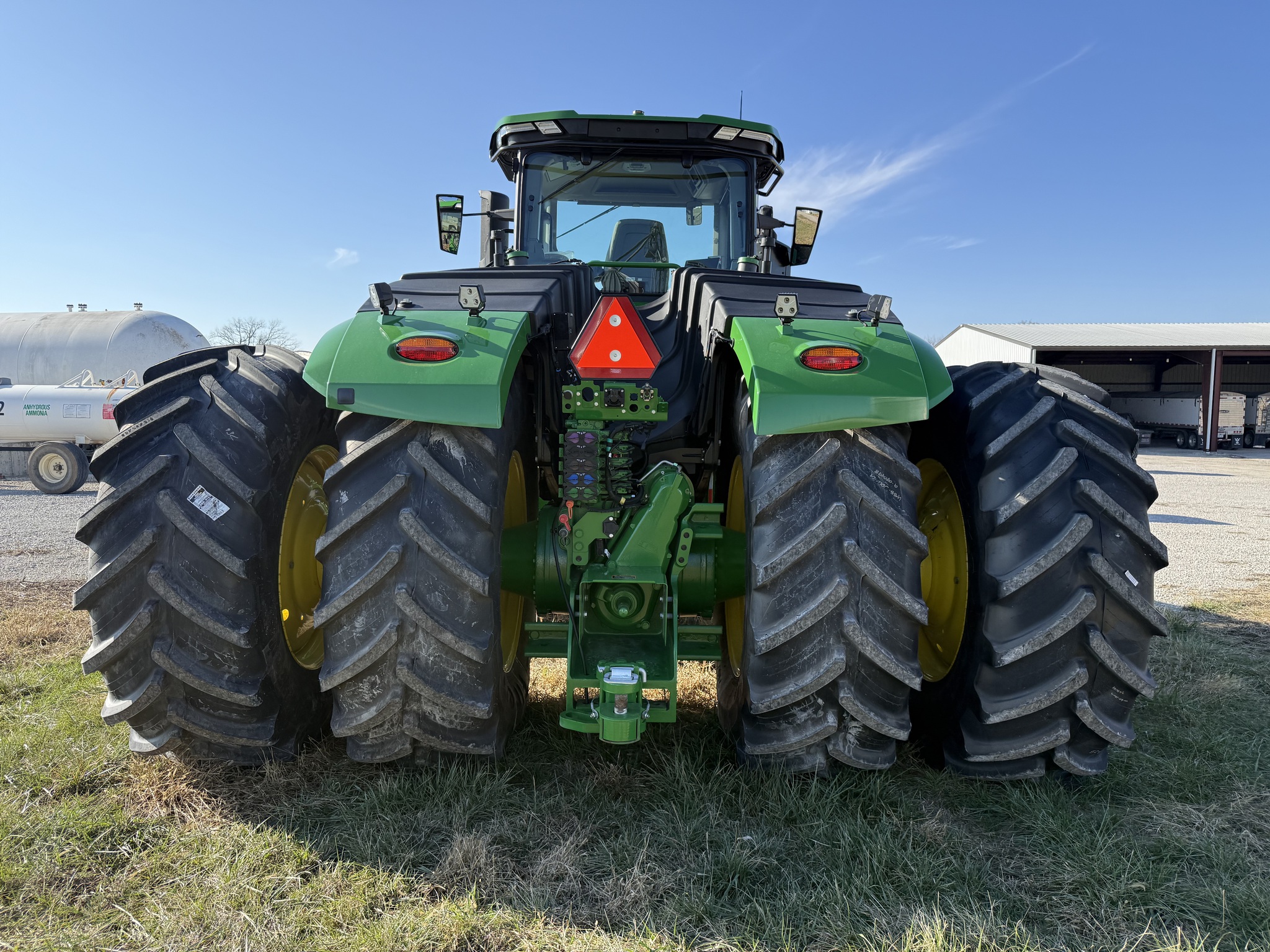  2025 John Deere 9R 540 at Heritage Tractor in Nevada, MO