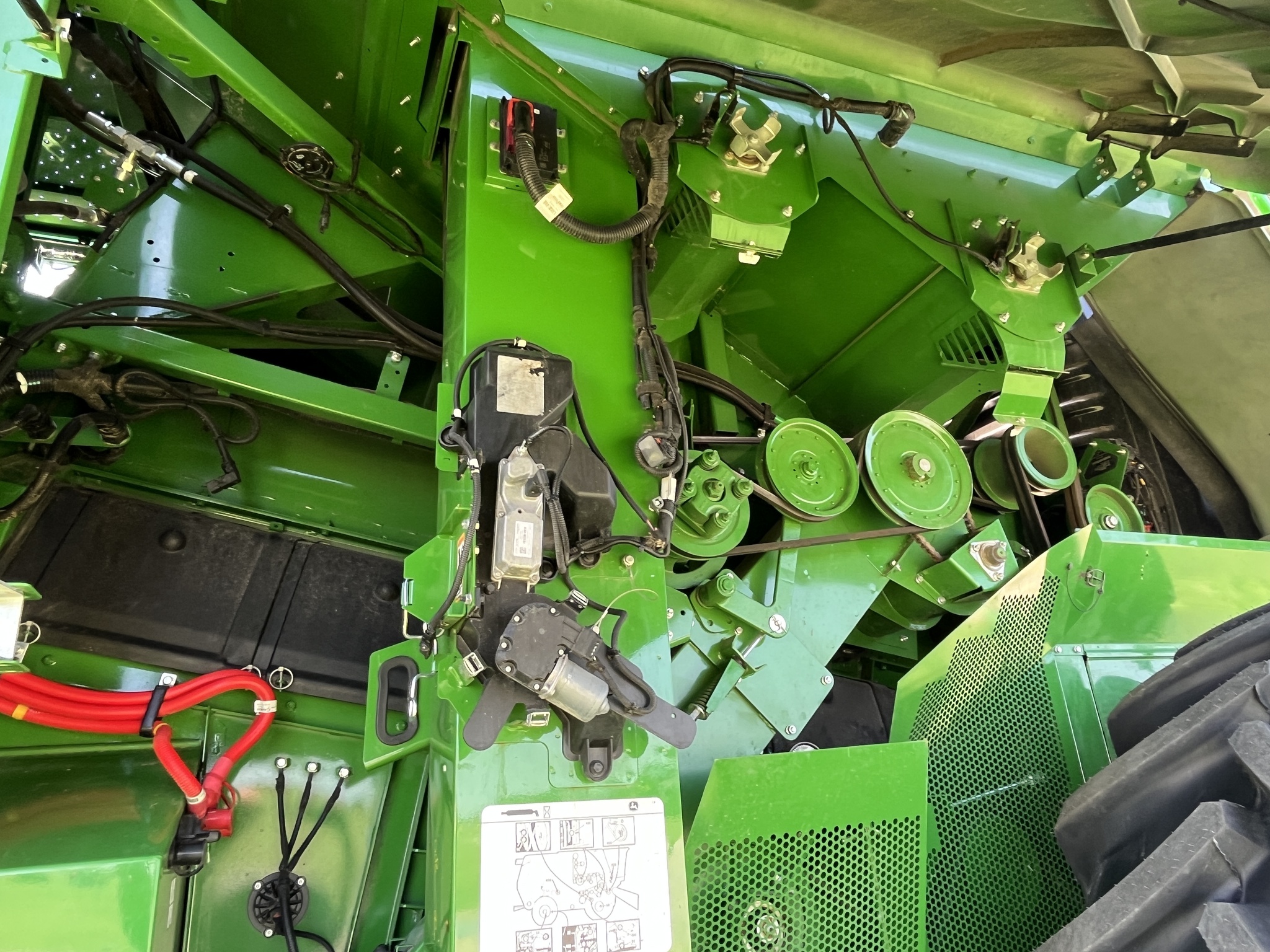 2025 John Deere S7 700 Image 7