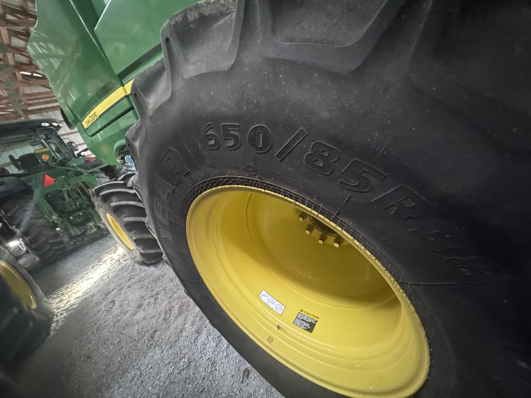 2015 John Deere S670 Image 7