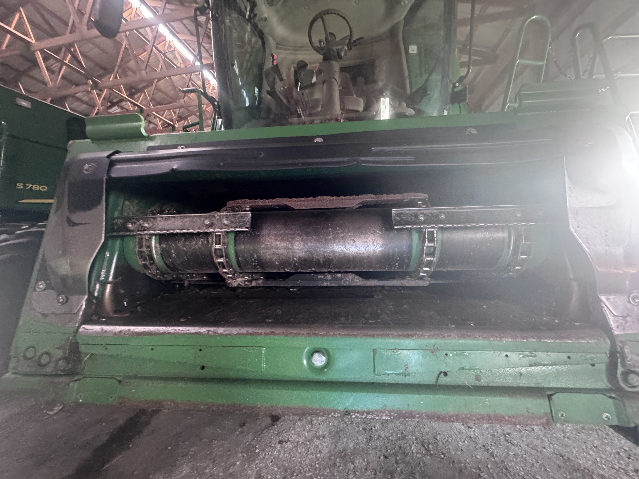 2015 John Deere S670 Image 9