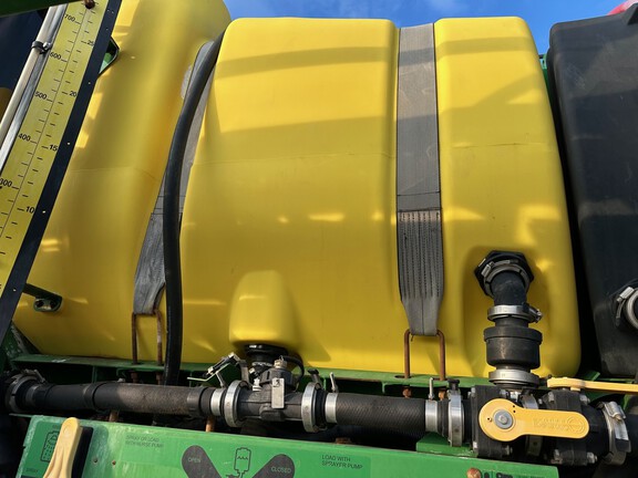 2016 John Deere R4030