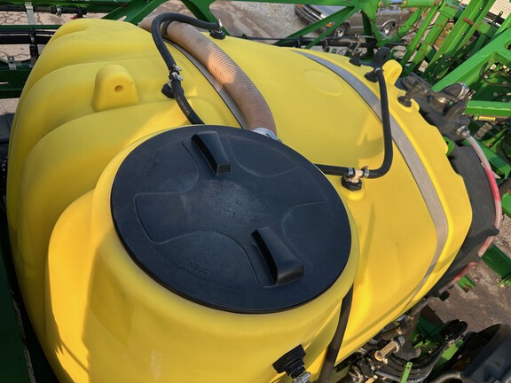 2016 John Deere R4030