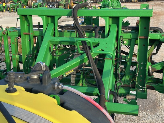 2016 John Deere R4030