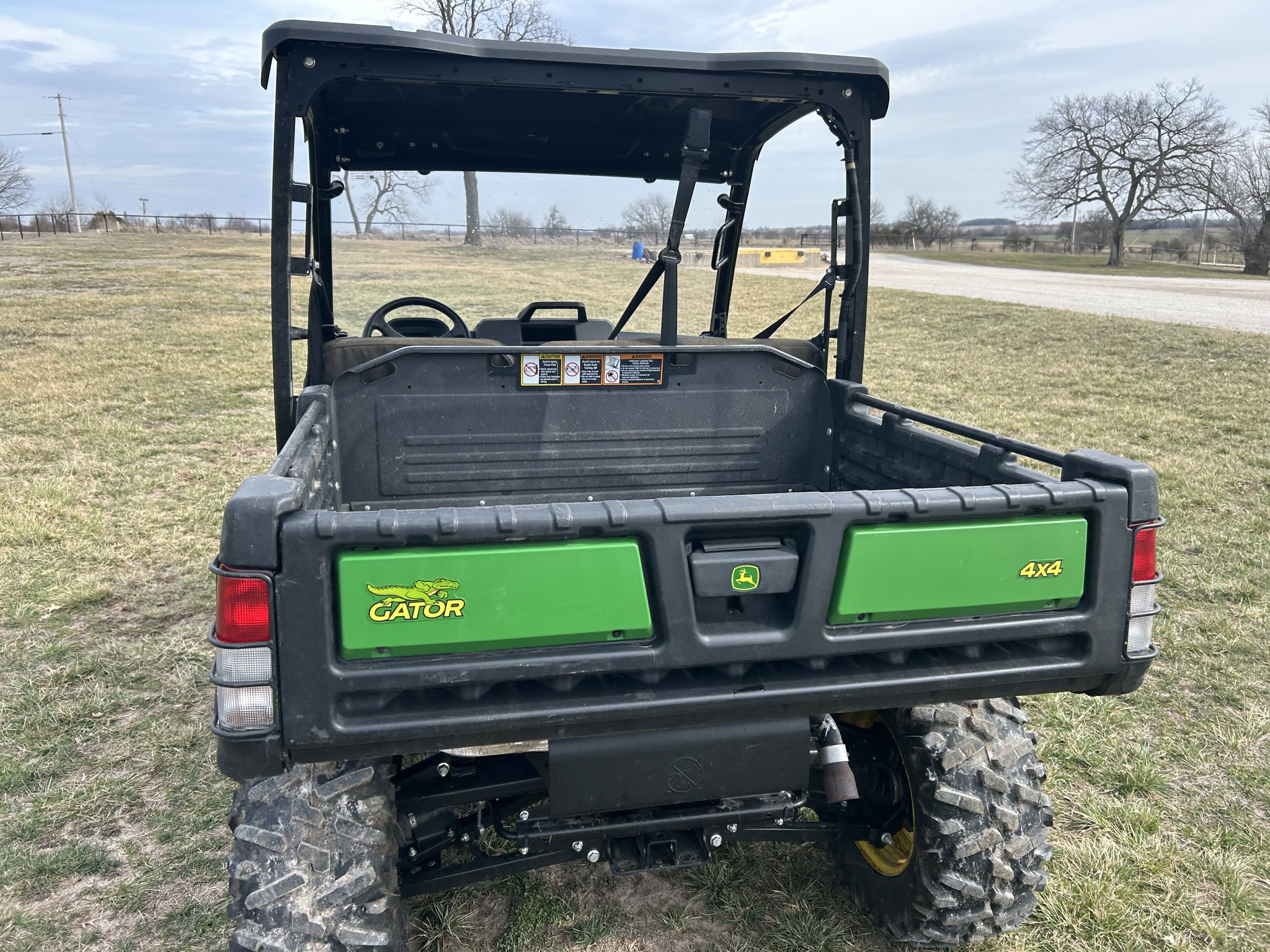  2023 John Deere XUV 835M at Heritage Tractor in Lockwood, MO