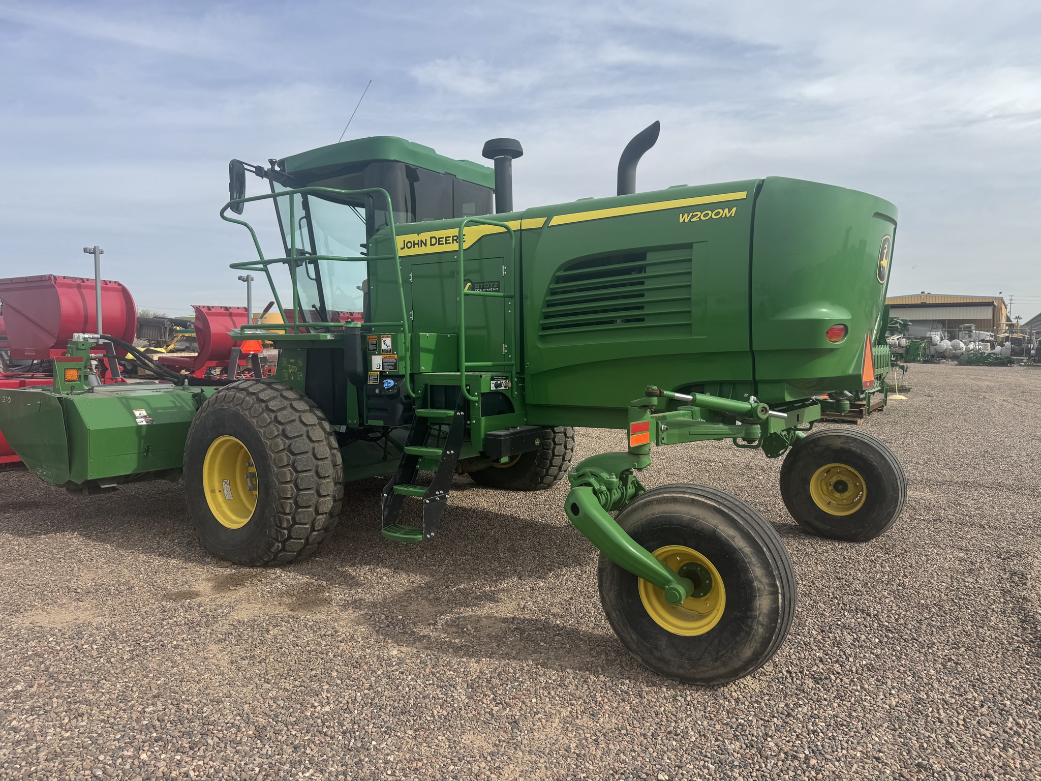 2022 John Deere W200M Image 5