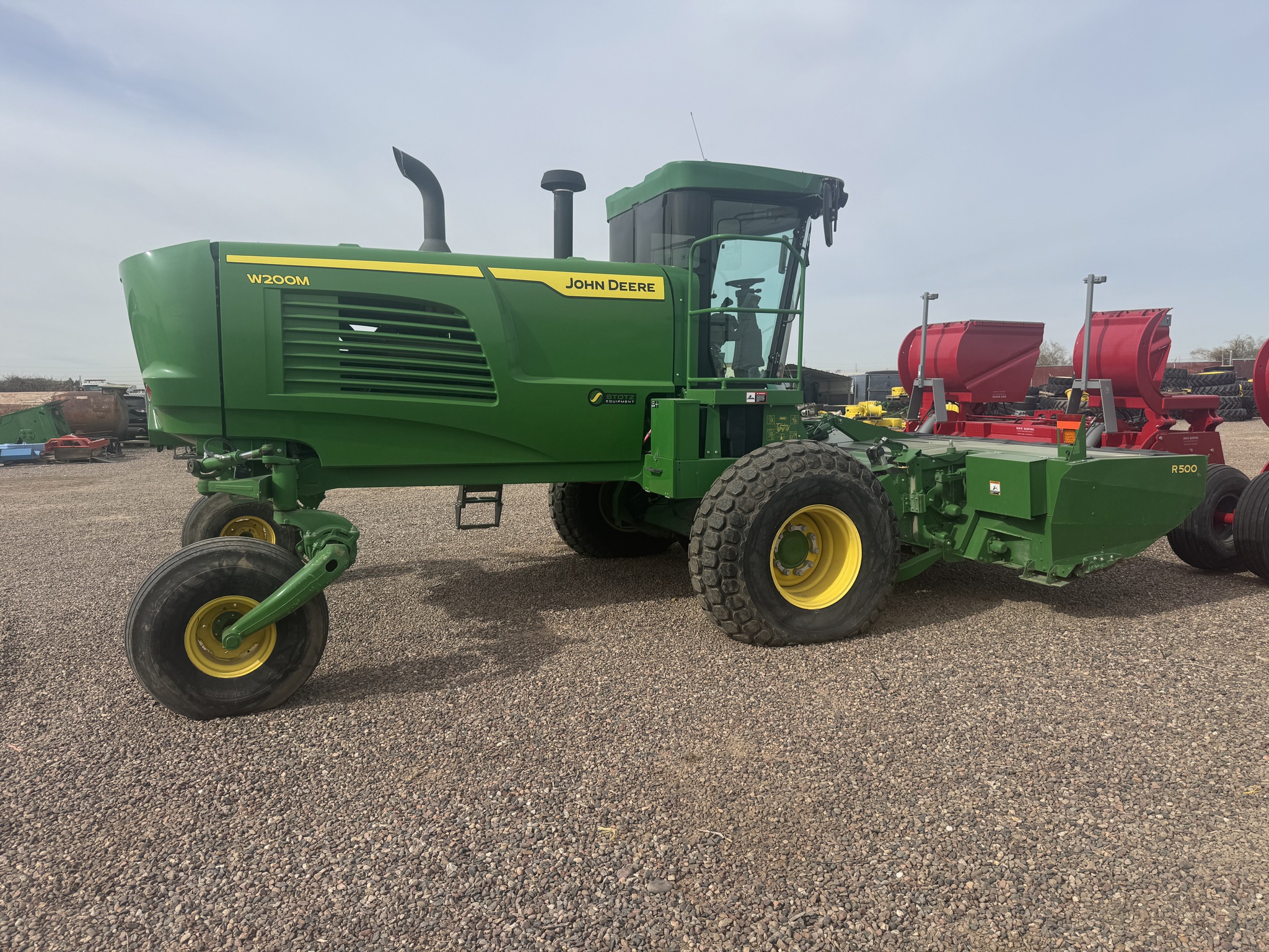 2022 John Deere W200M Image 6