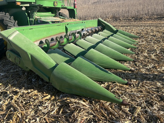 1982 John Deere 843 (5th thumbnail)