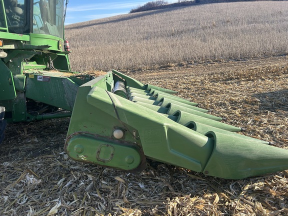 1982 John Deere 843 (2nd thumbnail)