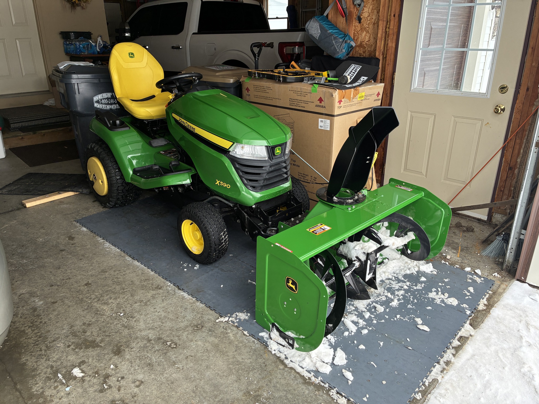 2023 John Deere X590 Image 1