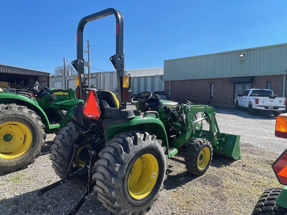 2023 John Deere 3032E