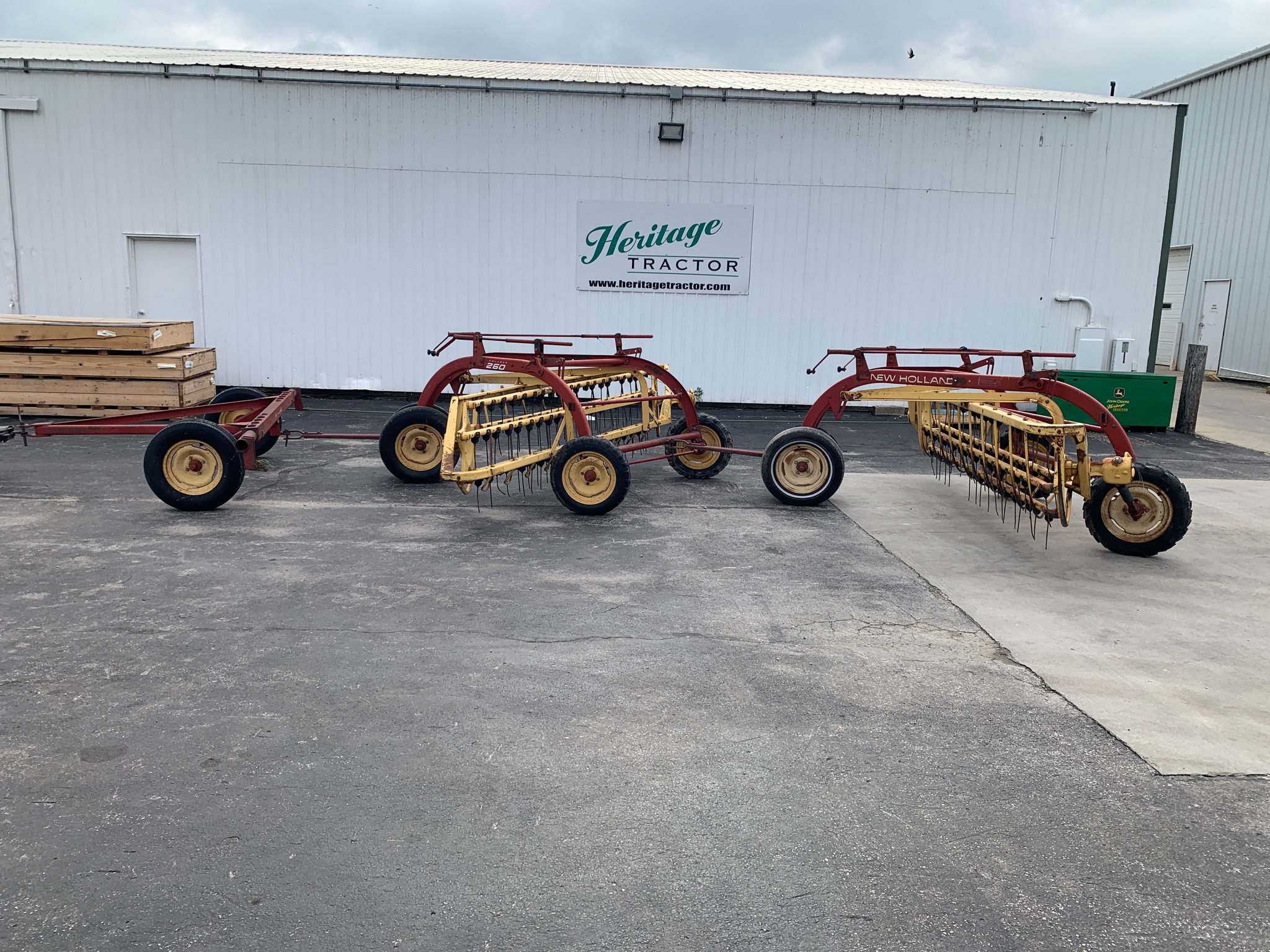  1990 New Holland 260 at Heritage Tractor in Lamar, MO