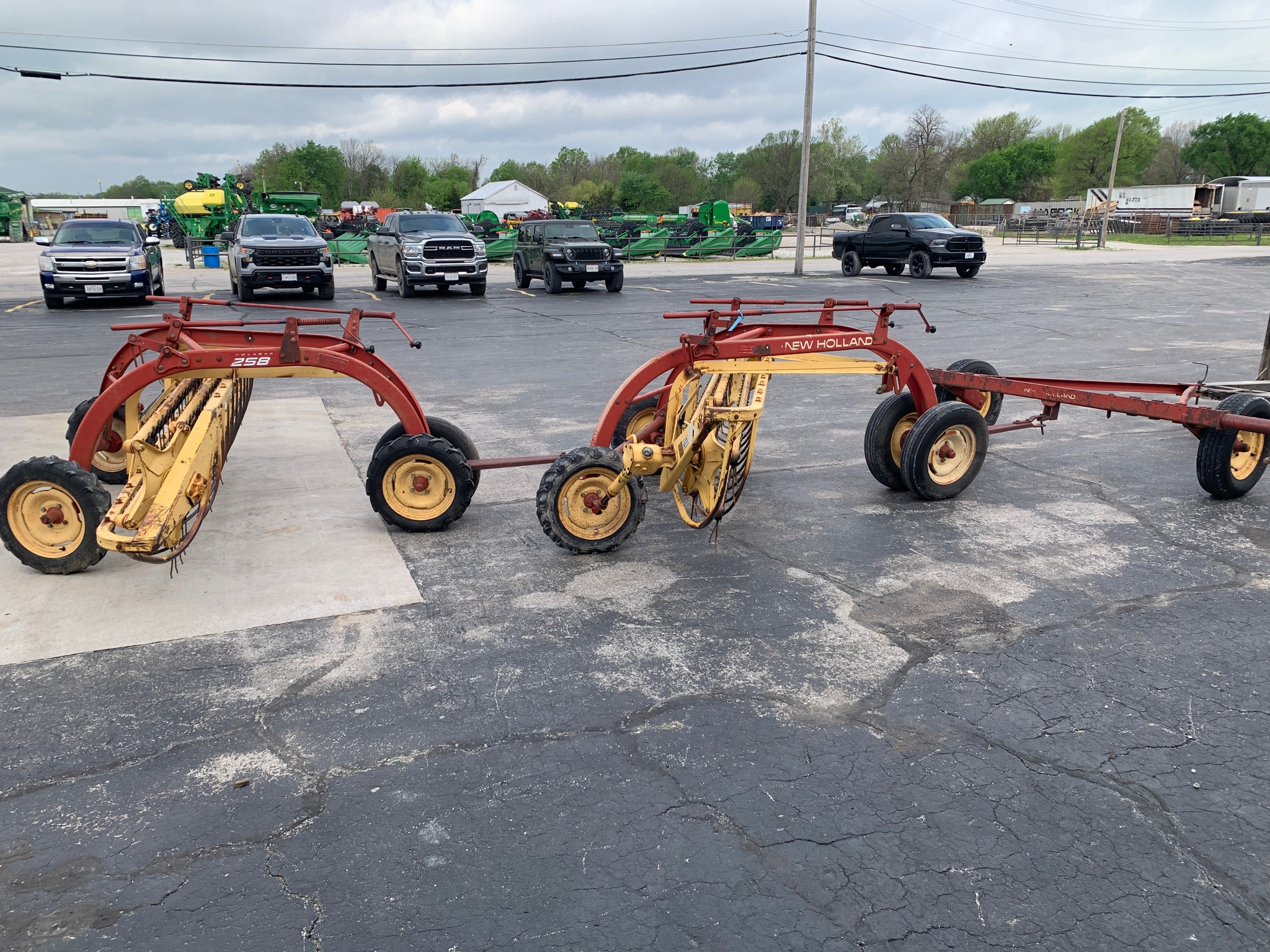  1990 New Holland 260 at Heritage Tractor in Lamar, MO