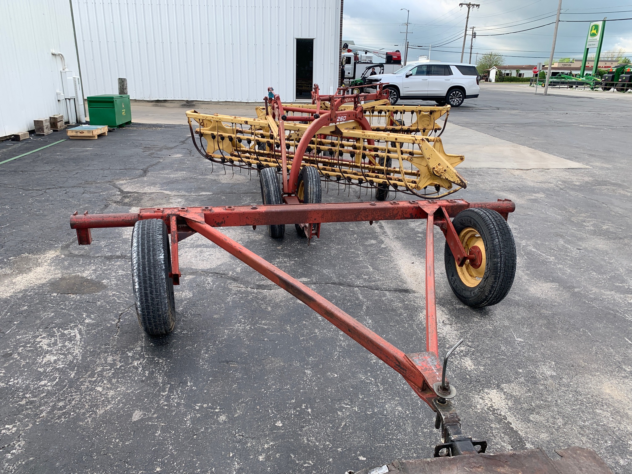  1990 New Holland 260 at Heritage Tractor in Lamar, MO