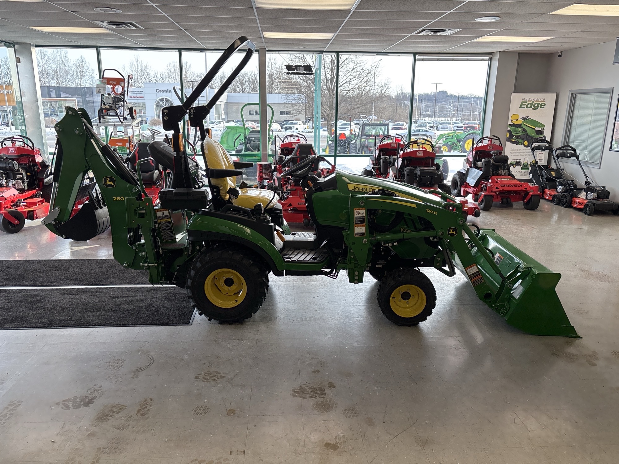 Used 2024 John Deere 1025R Compact Utility Tractors at Koenig Equipment in Lebanon, OH - PhotoXL6