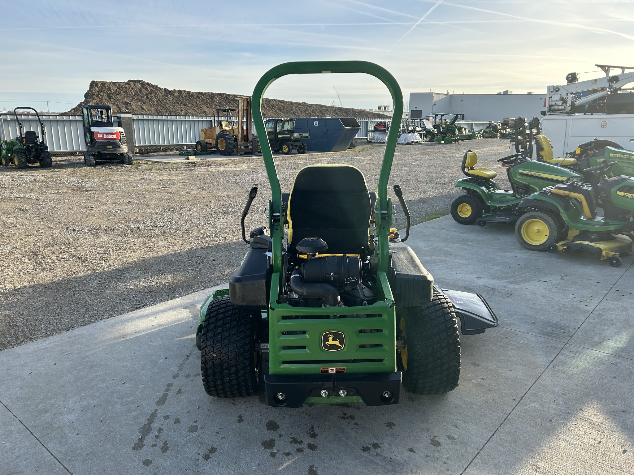 Used 2024 John Deere Z950R Zero Turn Mowers at Koenig Equipment in Franklin, IN - PhotoXL22