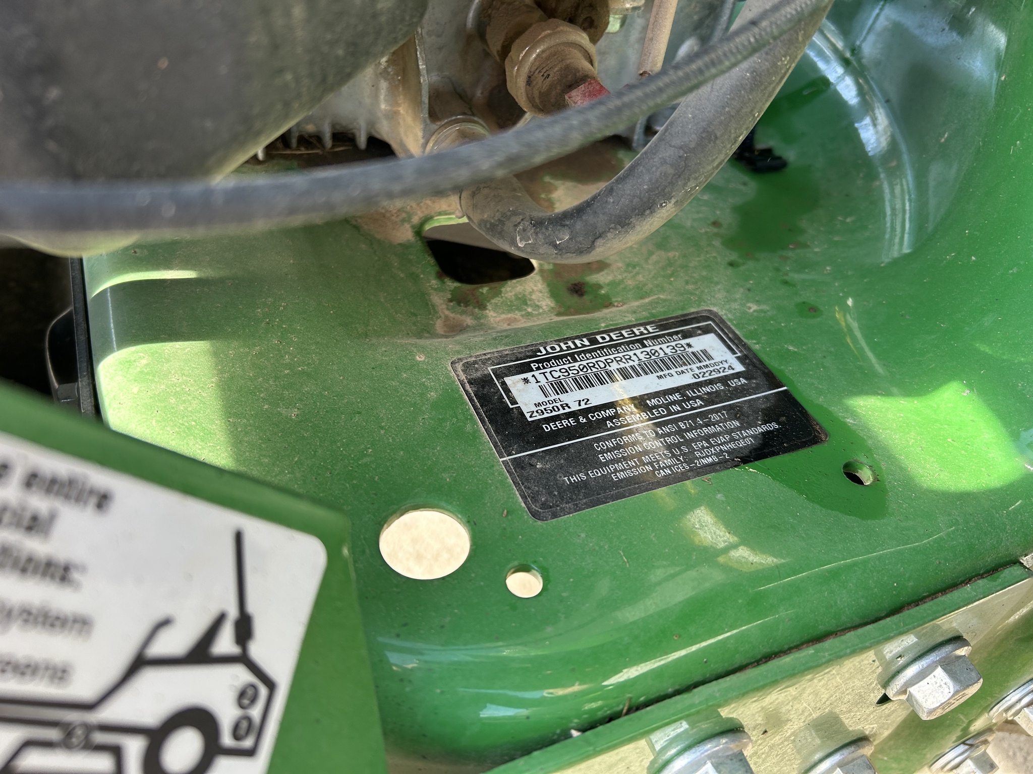Used 2024 John Deere Z950R Zero Turn Mowers at Koenig Equipment in Franklin, IN - PhotoXL32
