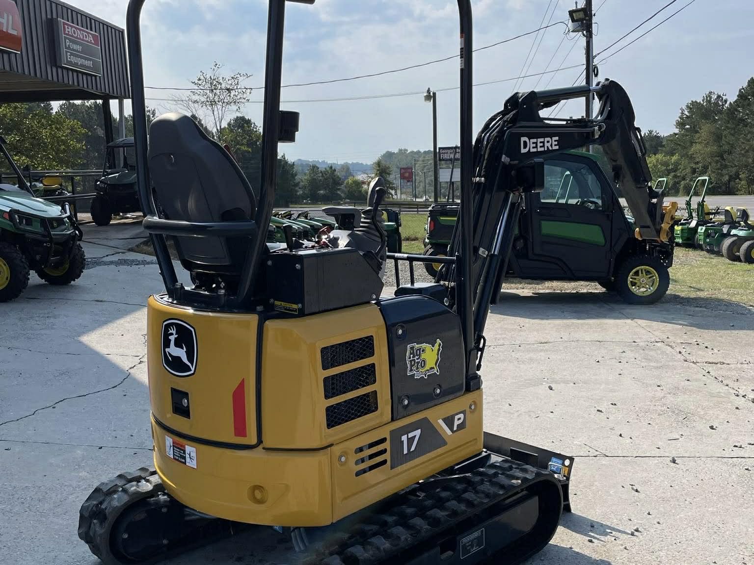 2026 John Deere 17 P Image 7