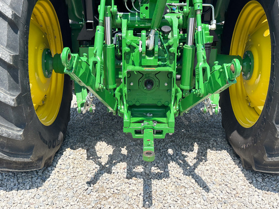 2025 John-Deere 6135E