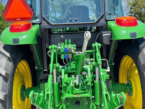 2025 John-Deere 6135E