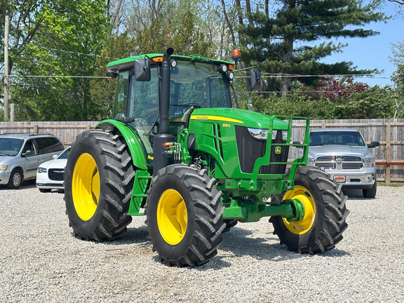 2025 John-Deere 6135E