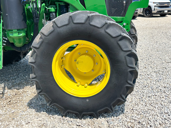 2025 John-Deere 6135E