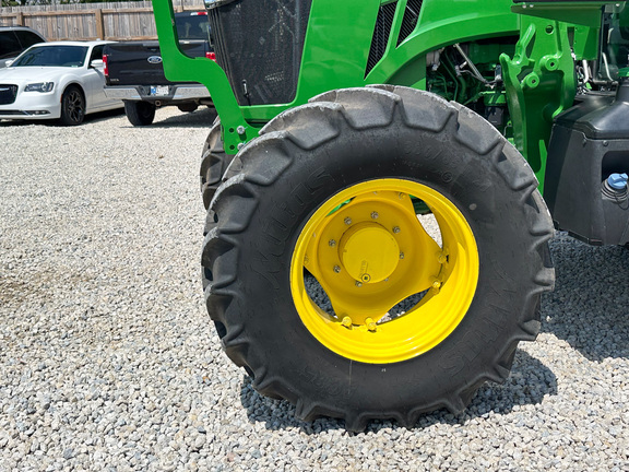2025 John-Deere 6135E