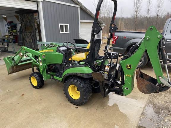  John Deere 1025R