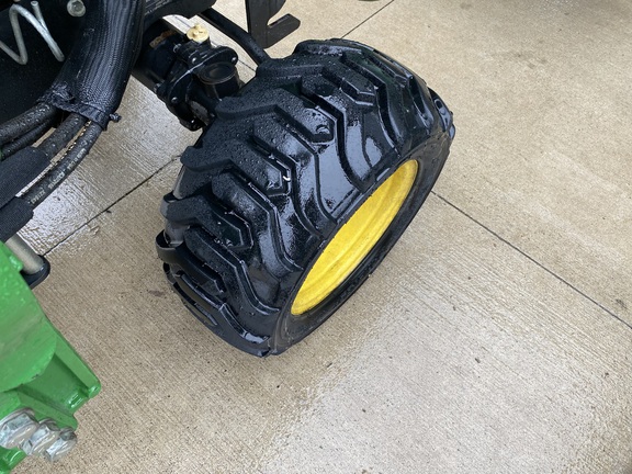 2015 John Deere 1025R - Photo12