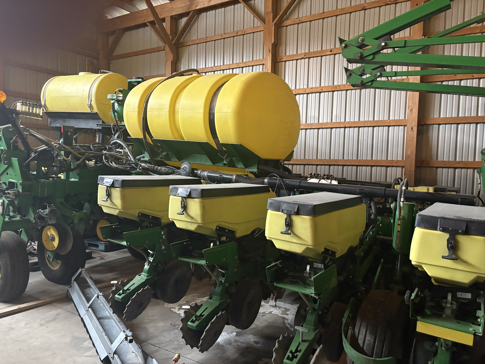 2015 John Deere 1775NT Image 3