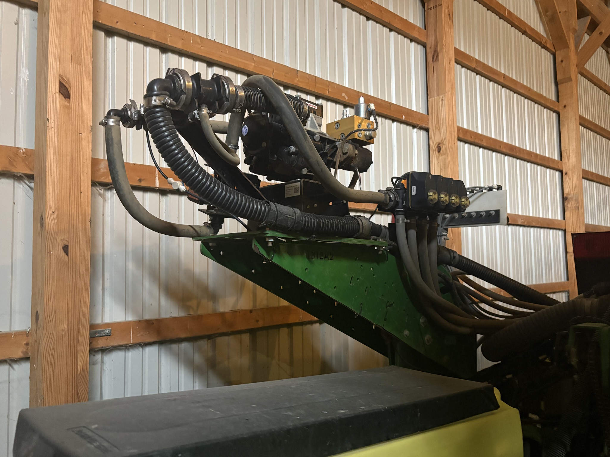 2015 John Deere 1775NT Image 12