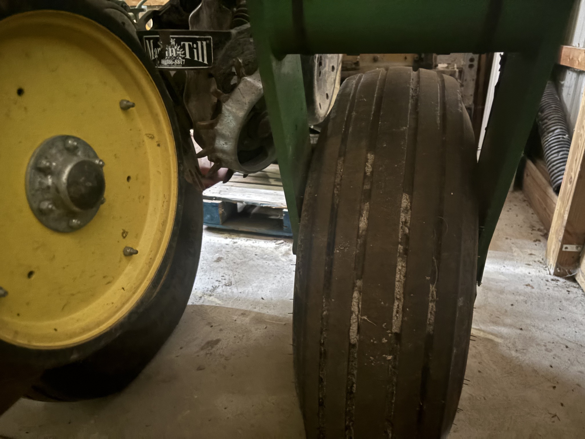 2015 John Deere 1775NT Image 8