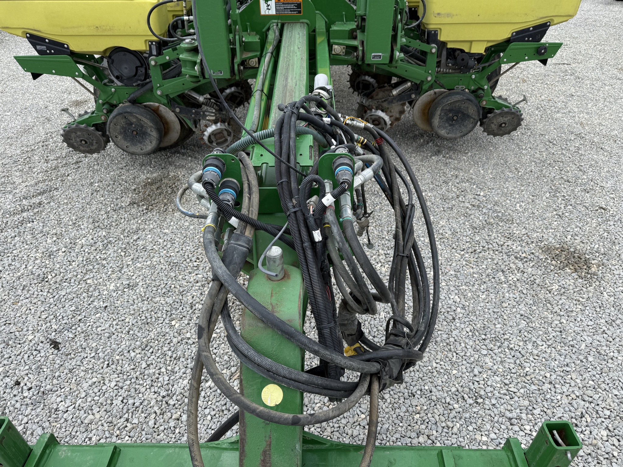 2015 John Deere 1775NT Image 10