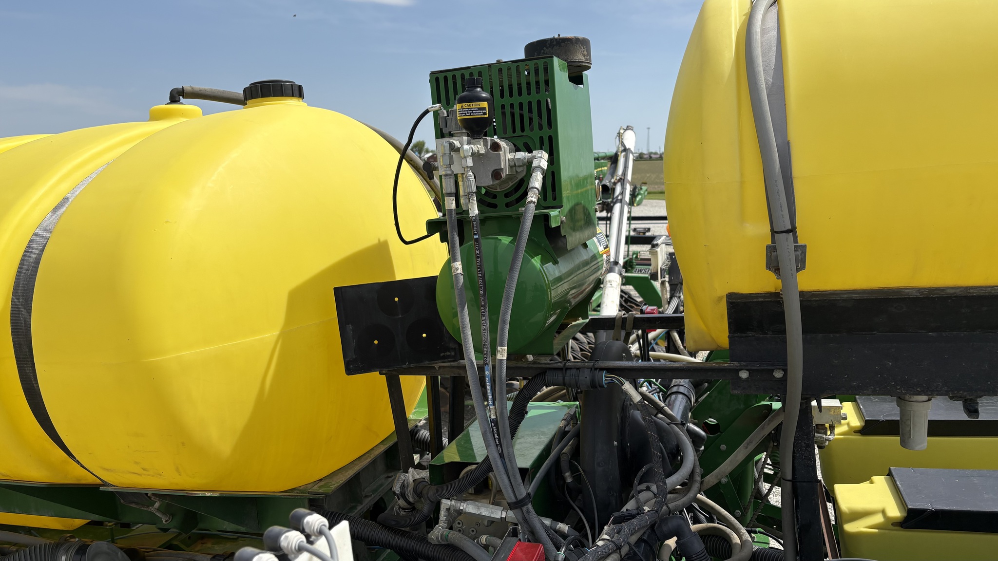 2015 John Deere 1775NT Image 20