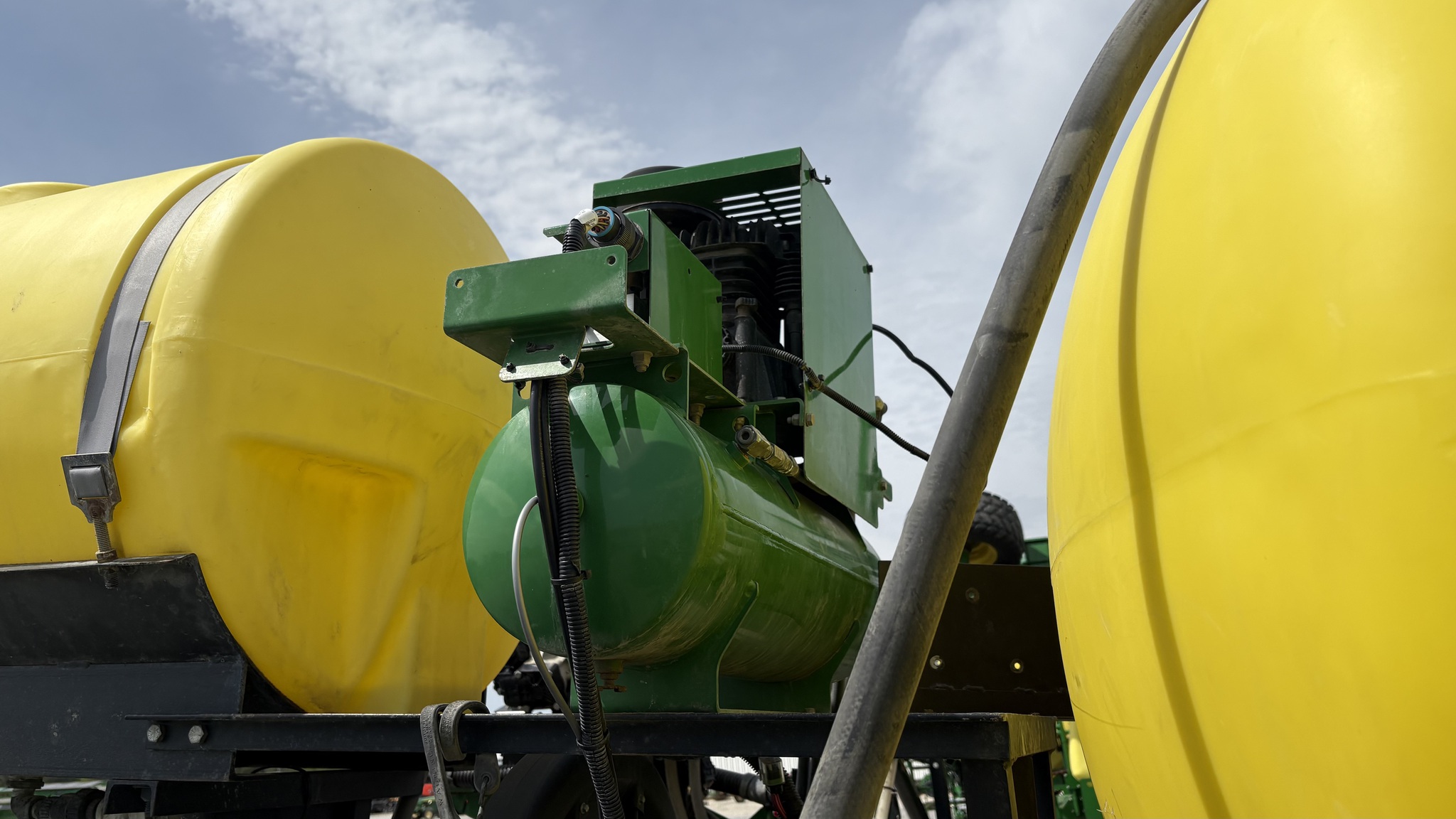2015 John Deere 1775NT Image 19