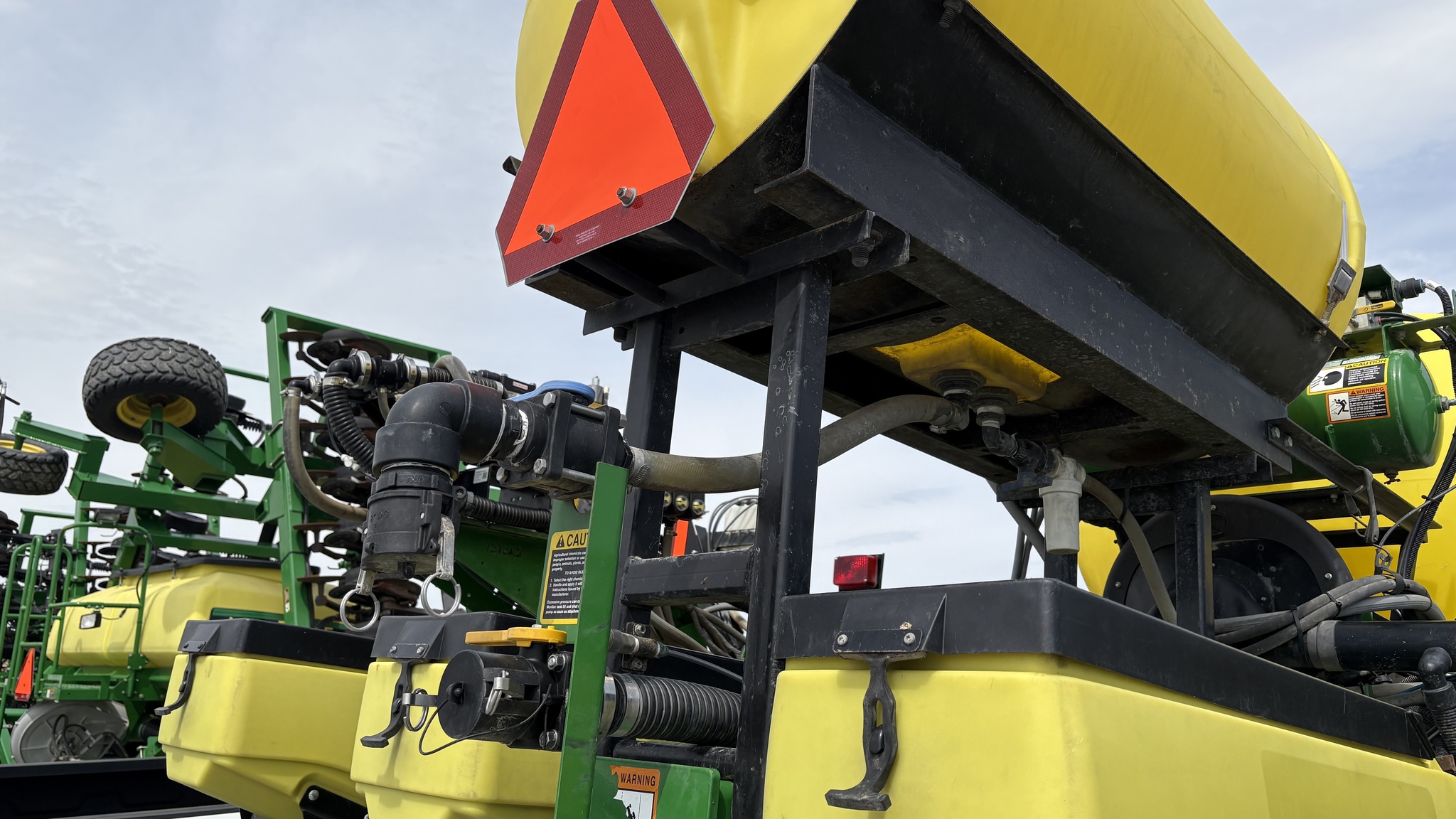 2015 John Deere 1775NT Image 46