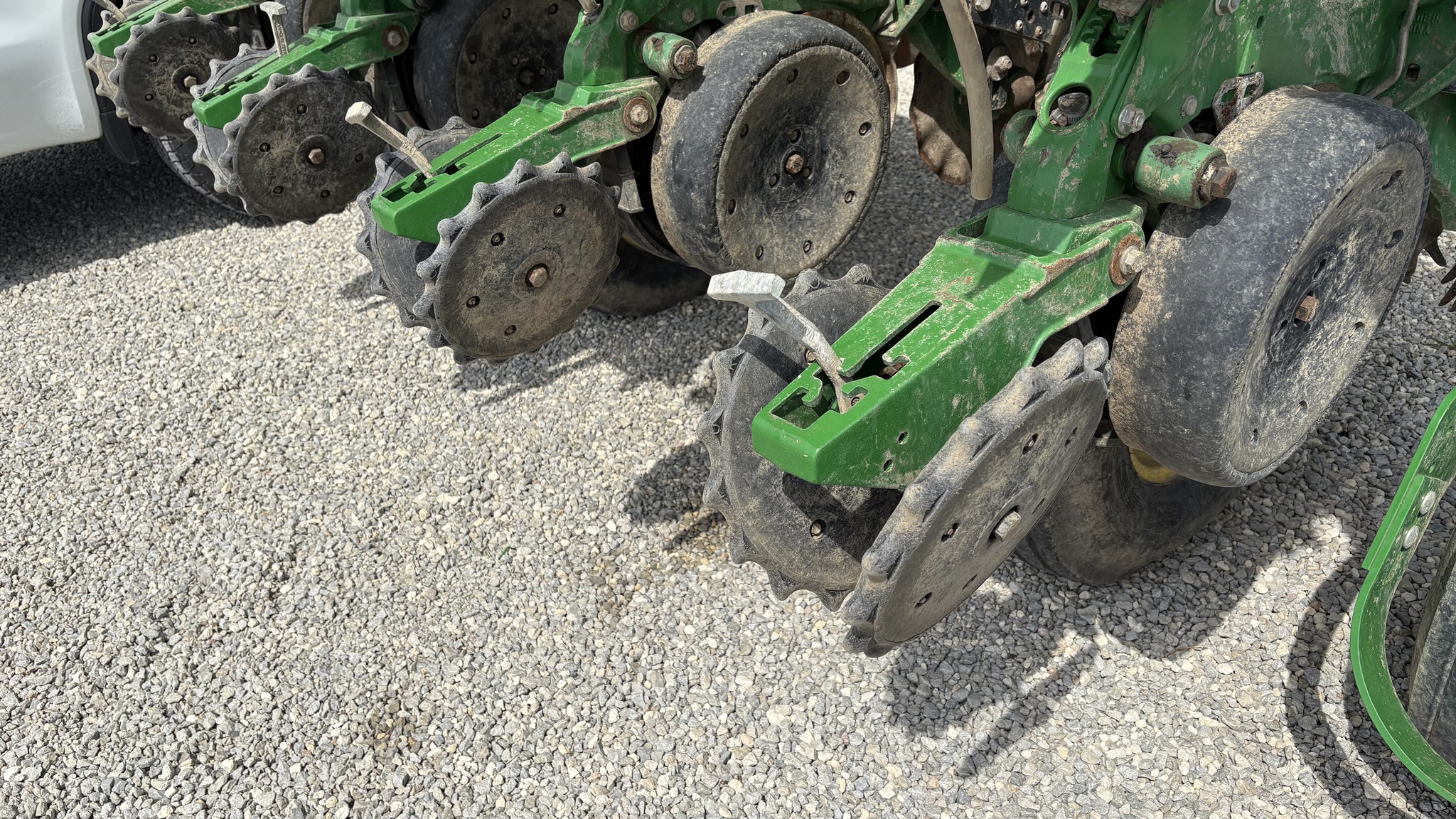 2015 John Deere 1775NT Image 13