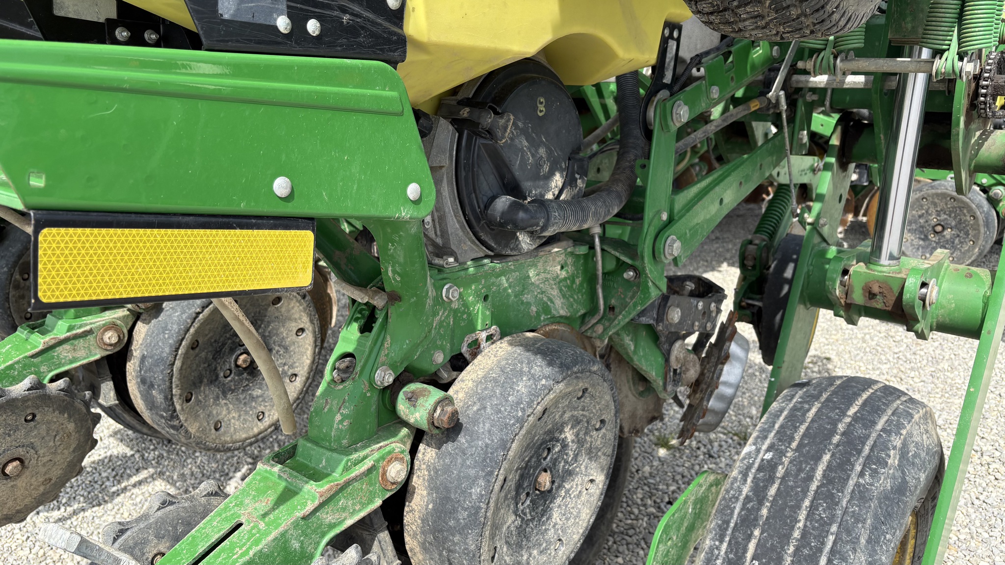 2015 John Deere 1775NT Image 14