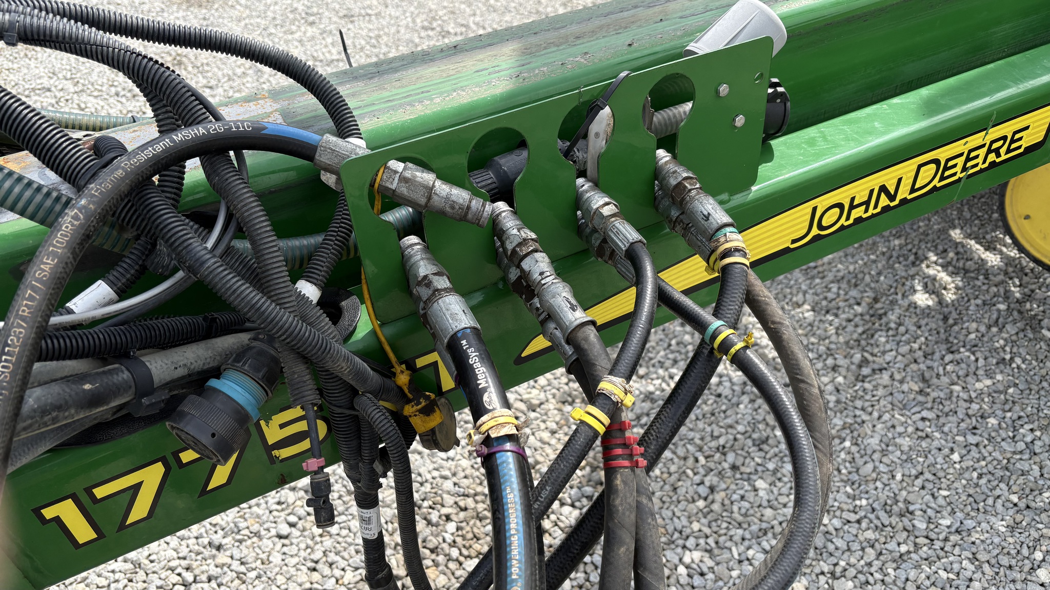 2015 John Deere 1775NT Image 23
