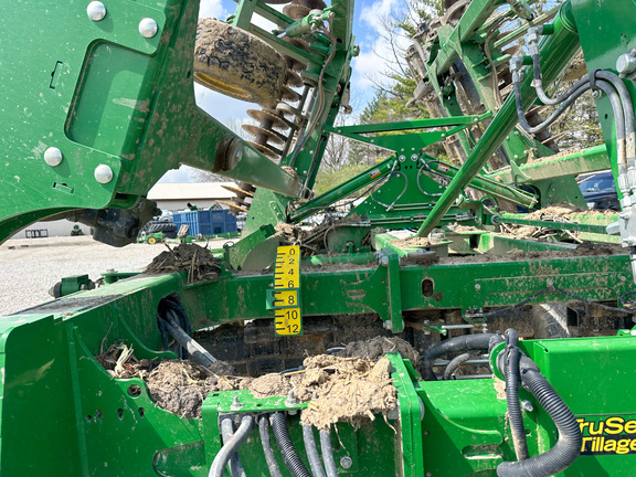 2020 John-Deere 2660VT
