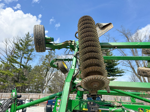 2020 John-Deere 2660VT