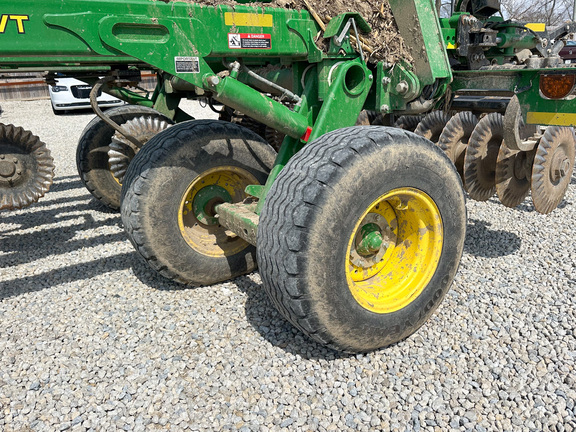 2020 John-Deere 2660VT