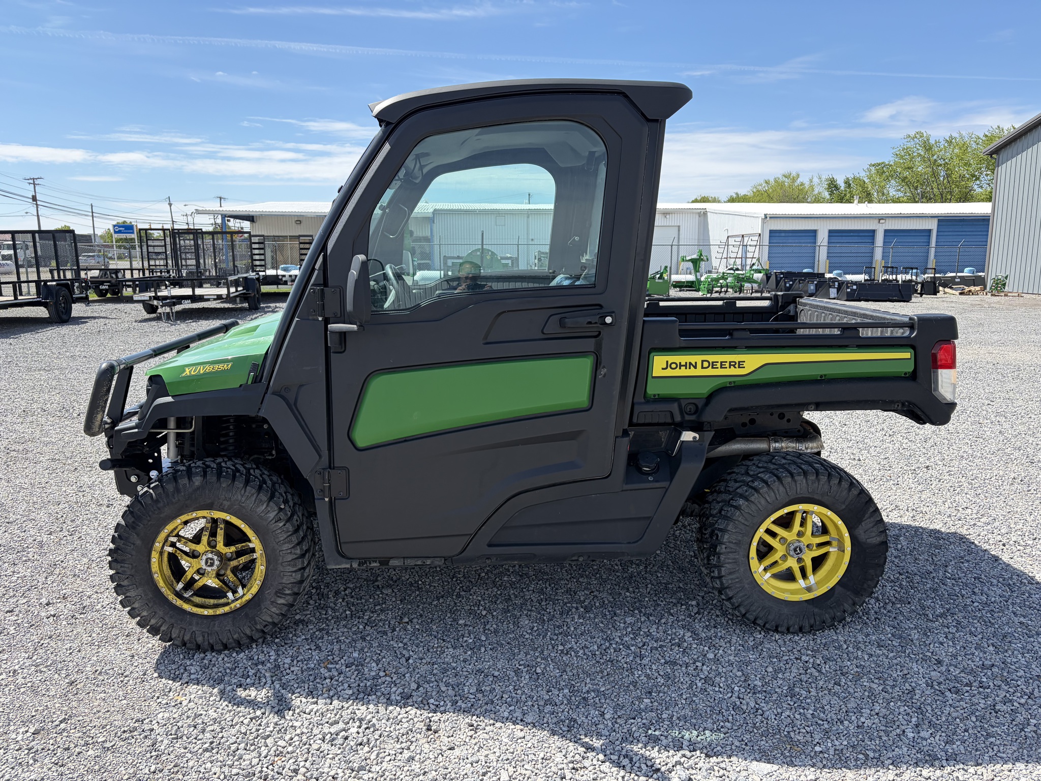 2024 John Deere XUV 835M Image 2
