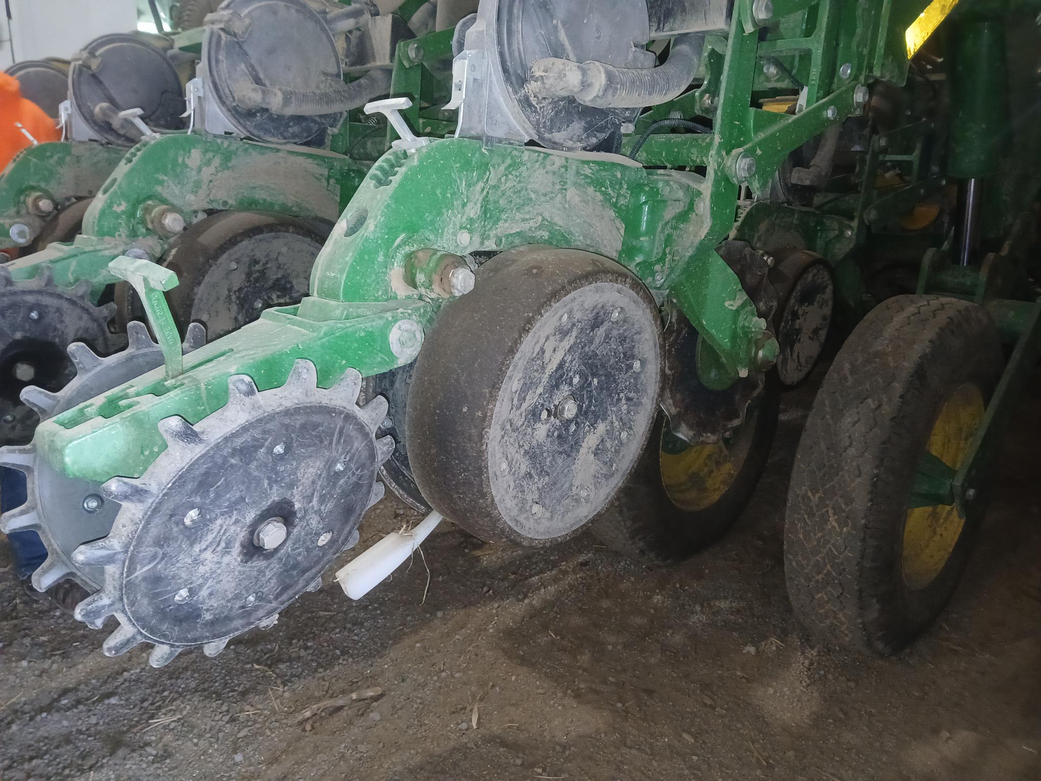 2013 John Deere 1790 Image 6