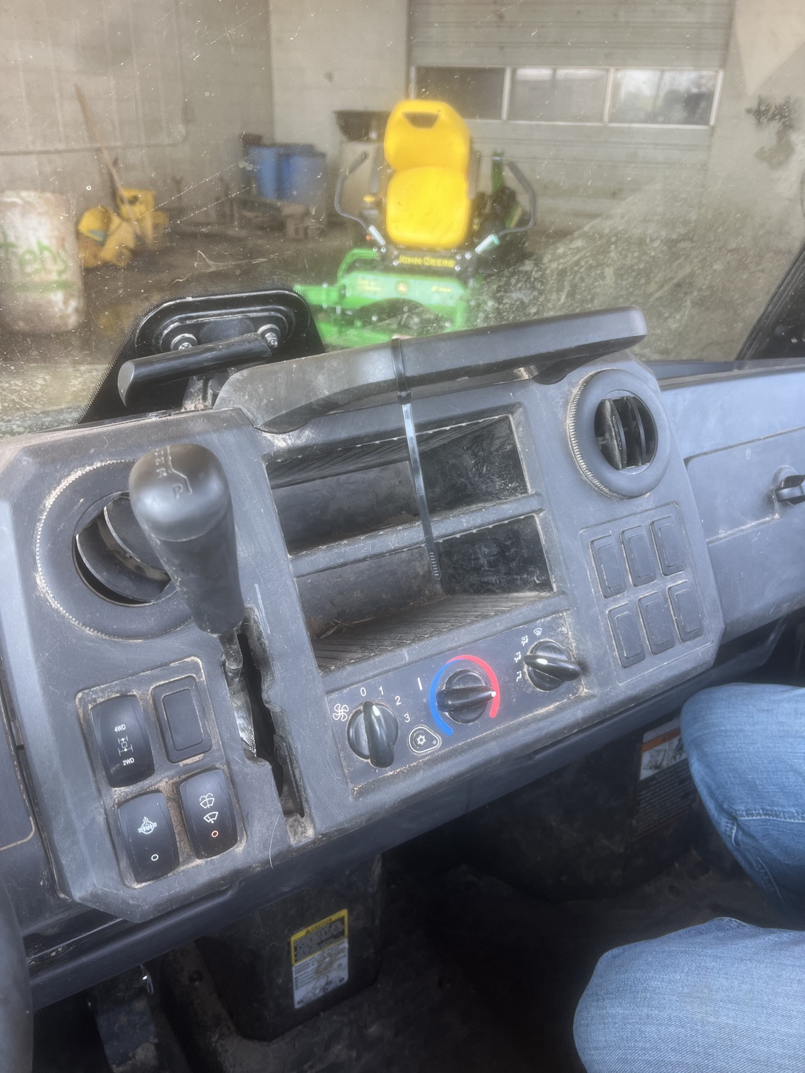  2021 John Deere XUV 835M at Heritage Tractor in Rogersville, MO