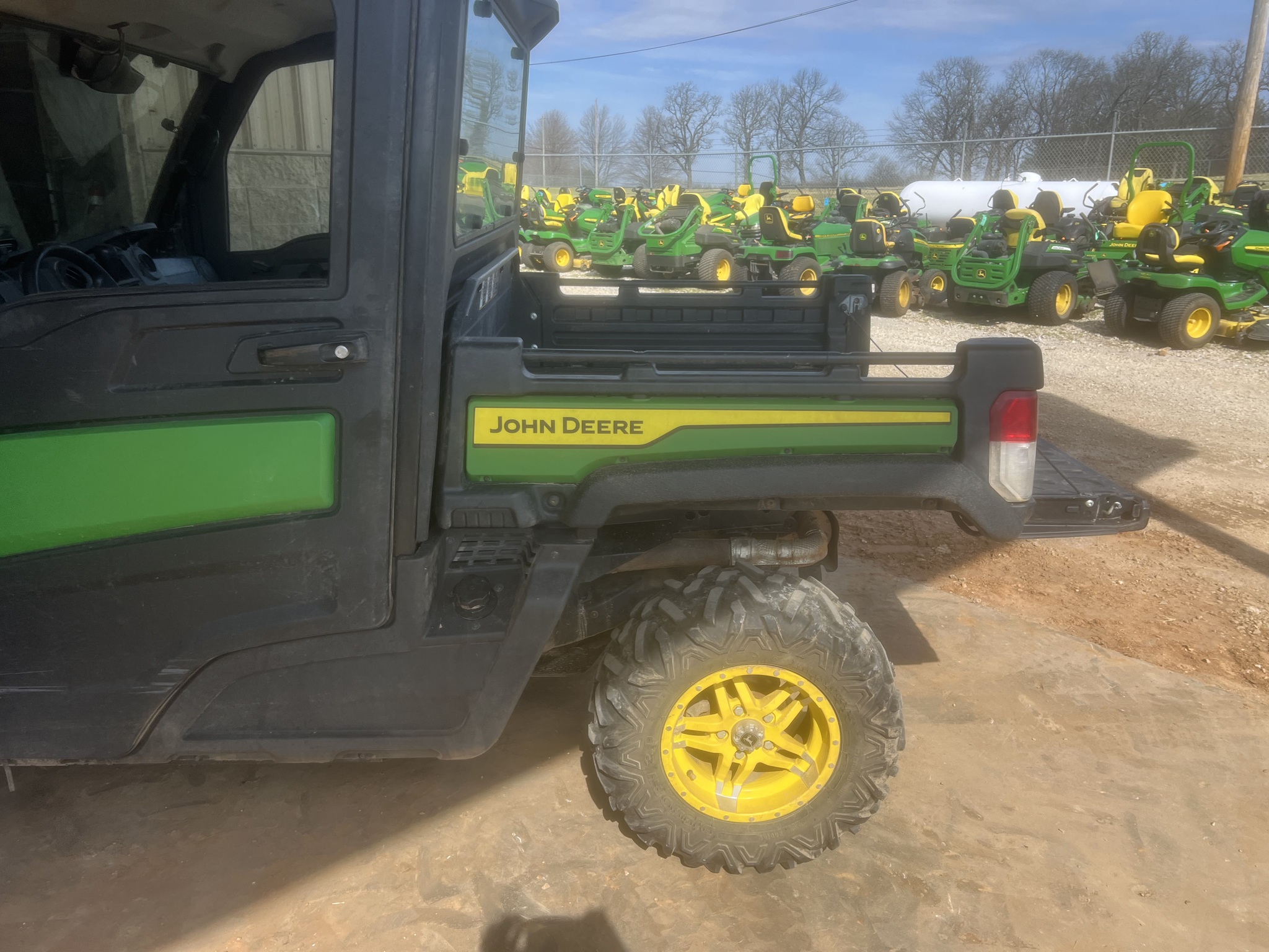  2021 John Deere XUV 835M at Heritage Tractor in Rogersville, MO