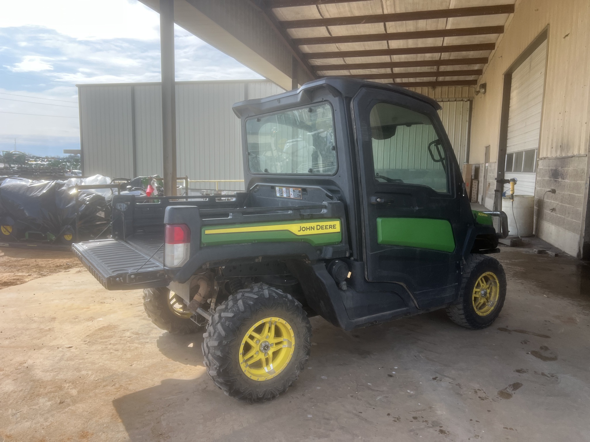  2021 John Deere XUV 835M at Heritage Tractor in Rogersville, MO