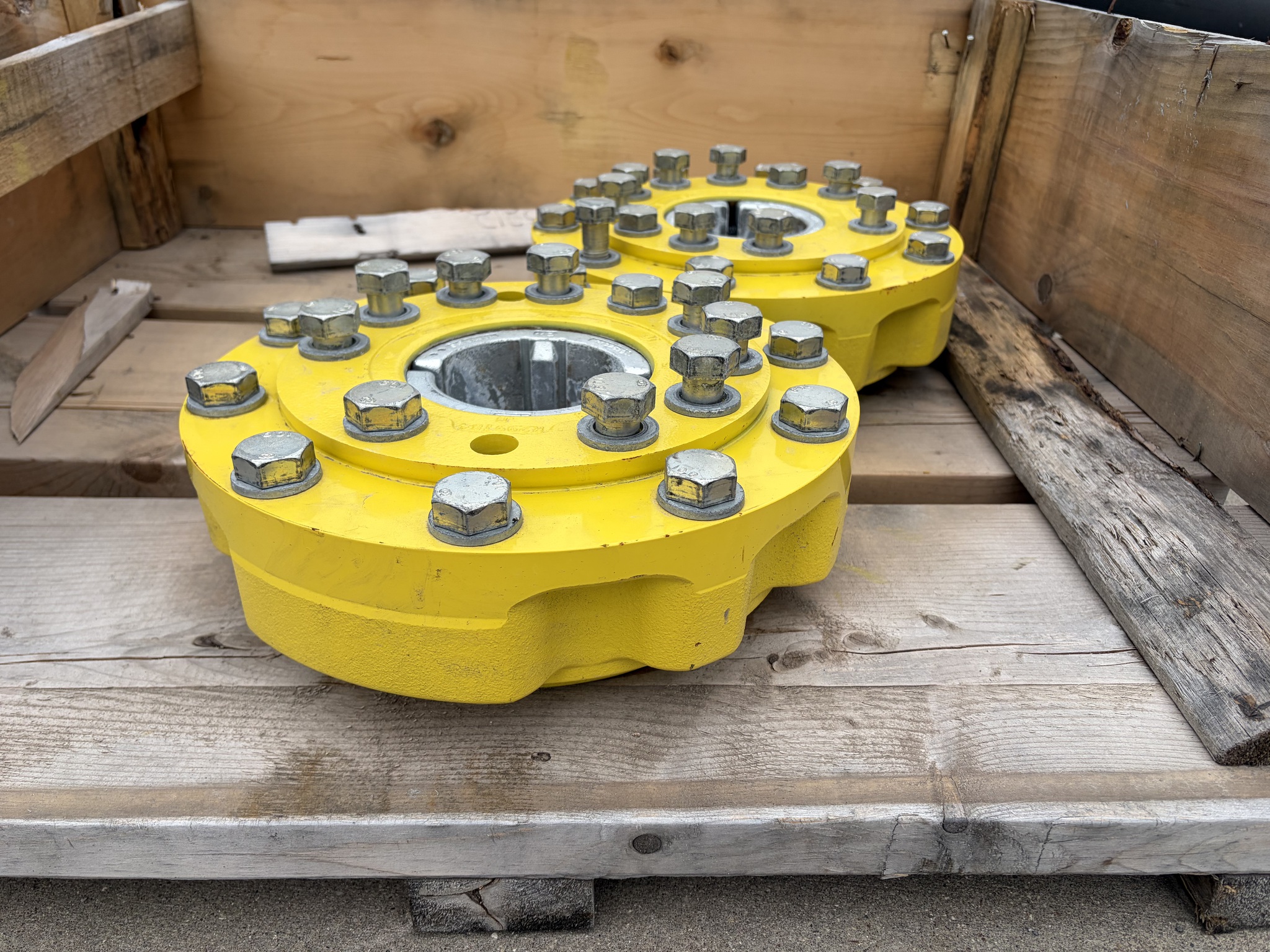 2025 Michelin 480/80R46 DUALS, 420/90R30 R1W MICHELIN, W/HUBS Image 8