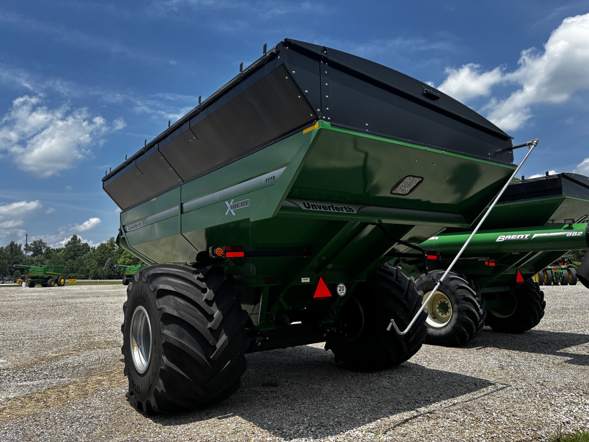 Used 2023 Unverferth 1119 Grain Carts at Koenig Equipment in Knightstown, IN - PhotoXL1