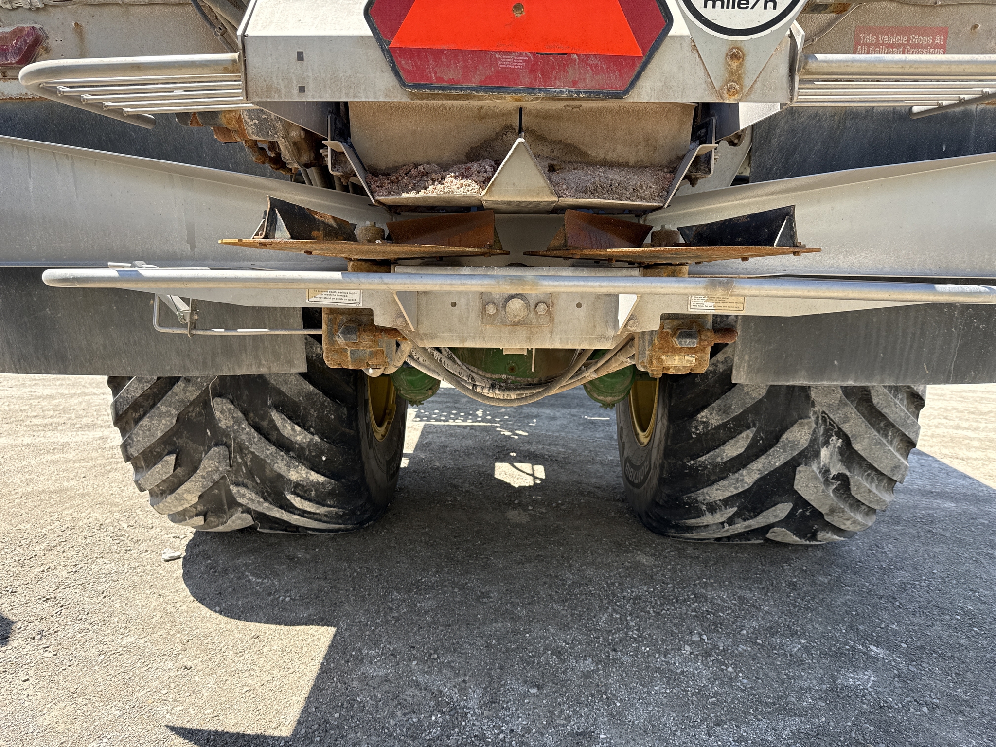 2023 John Deere 800R Image 33